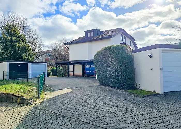 Cosy-Apartment - Glazed Balkony & Carport, 70M2